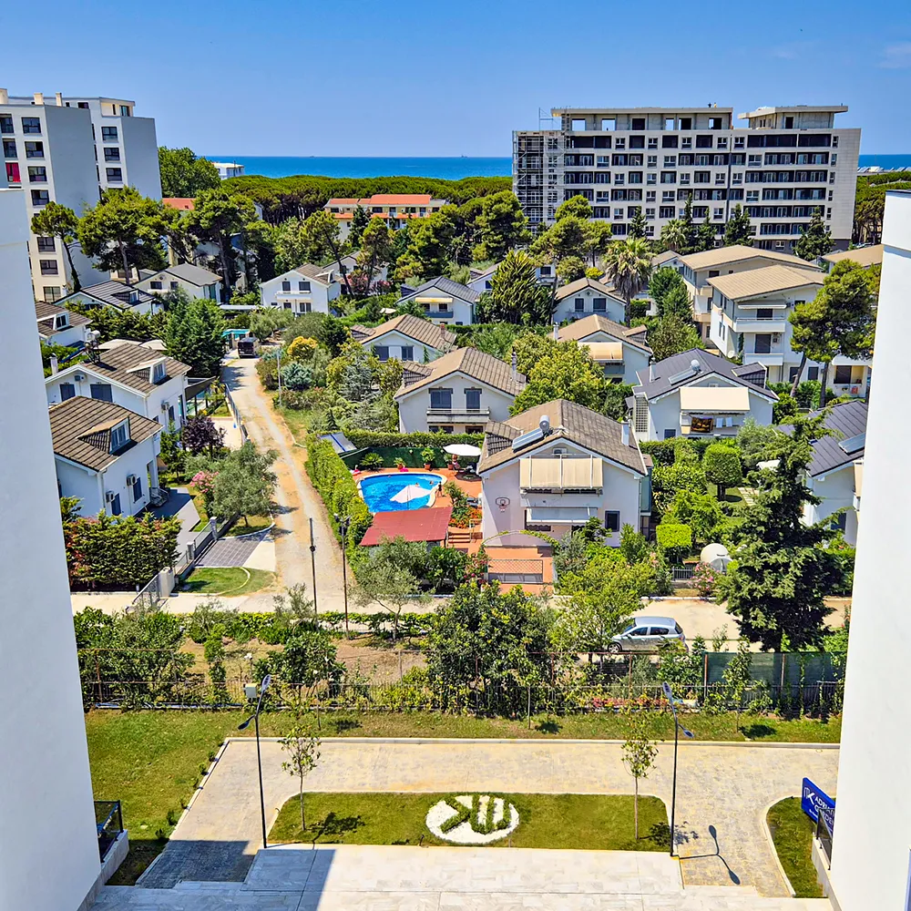 Pohled na okolí rezidence Adriatic Garden se zelení.