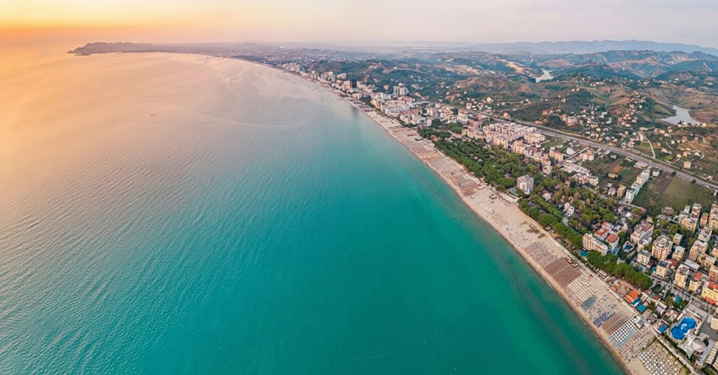 Okolí apartmánu z dronu