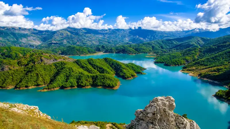 Bovilla Lake jezero